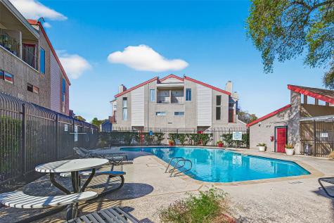 10855 Meadowglen Lane 722 Houston TX 77042