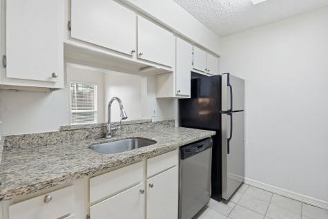 5711 Sugar Hill Drive 93 Houston TX 77057