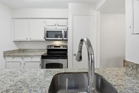5711 Sugar Hill Drive 93 Houston TX 77057