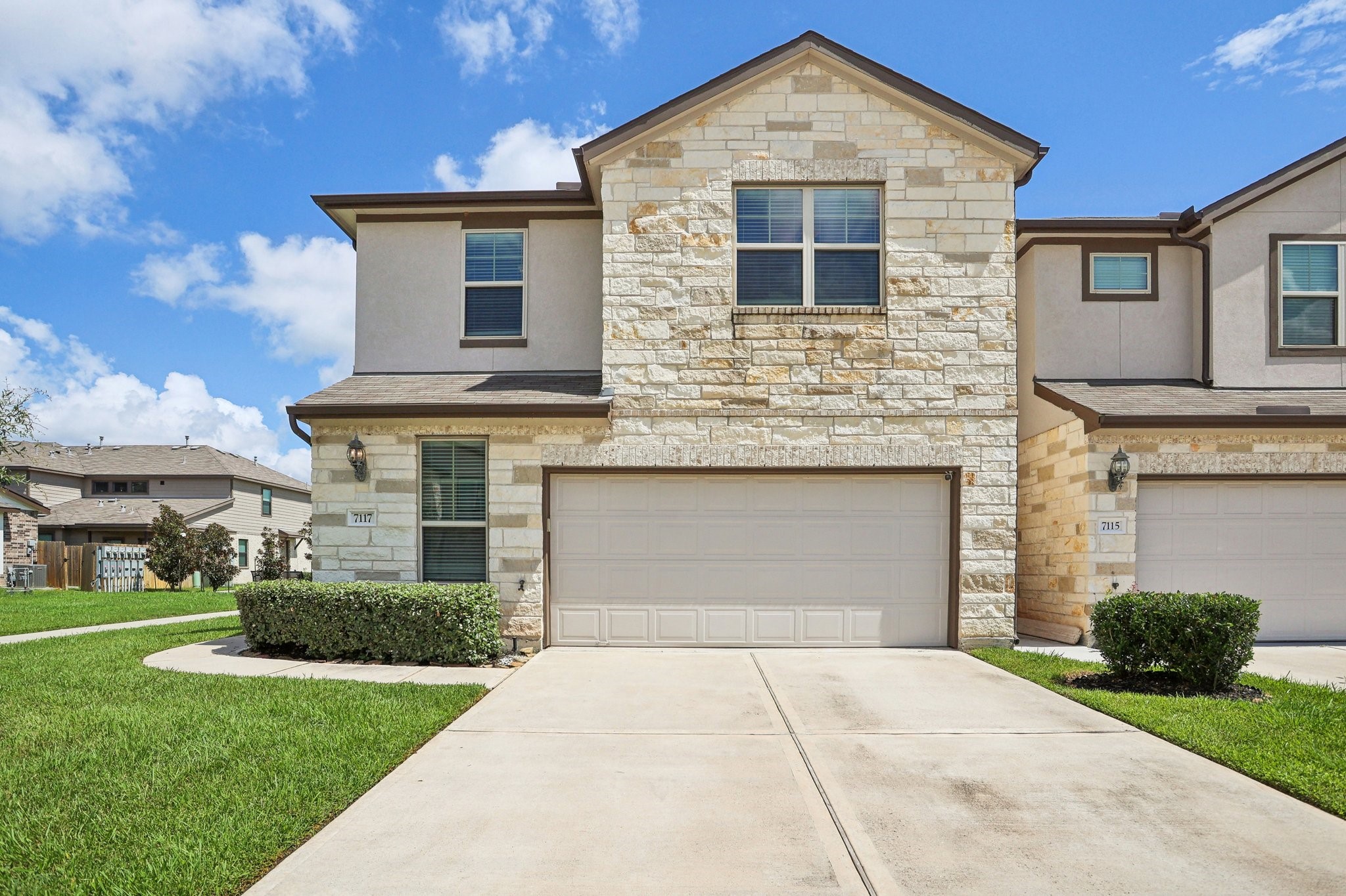 7117 Fannin Street Pearland TX 77584