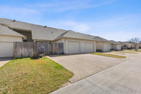 3825 Silverthorne Lane College Station TX 77845
