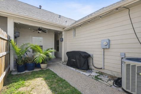 3825 Silverthorne Lane College Station TX 77845