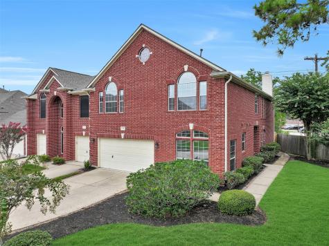 1408 S Friendswood Drive 101 Friendswood TX 77546