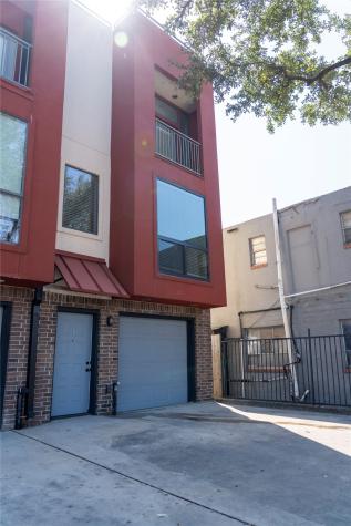 310 S Jensen Drive 1 Houston TX 77003