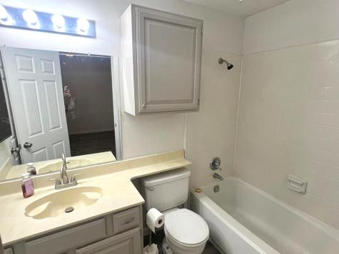 10855 Meadowglen Lane 903 Houston TX 77042