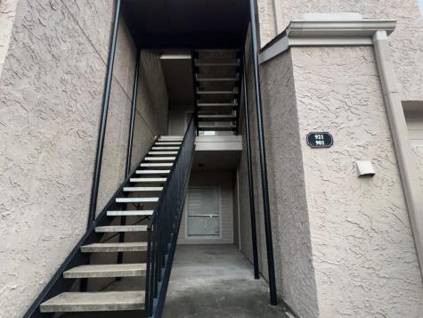 10855 Meadowglen Lane 903 Houston TX 77042