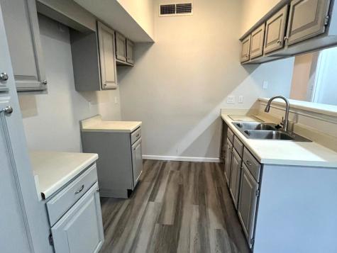 10855 Meadowglen Lane 903 Houston TX 77042