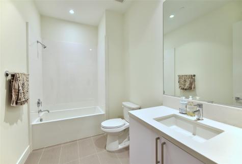 4521 San Felipe Street 1505 Houston TX 77027