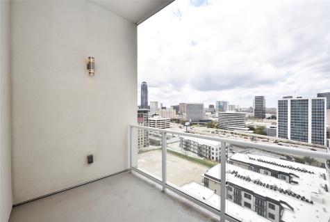 4521 San Felipe Street 1505 Houston TX 77027