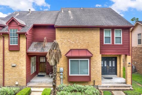 405 S Magnolia Street Alvin TX 77511