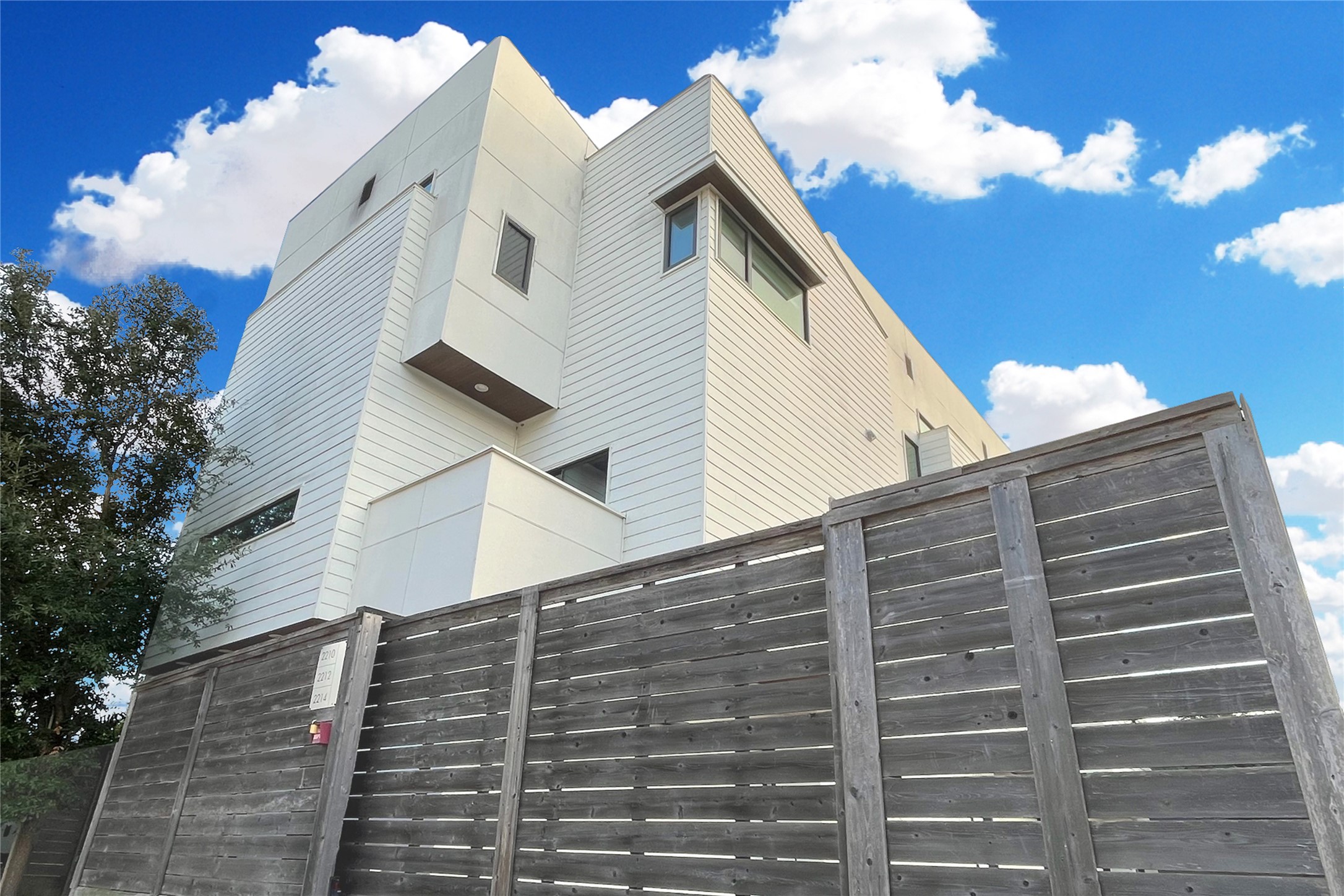 2214 Francis Street Houston TX 77004