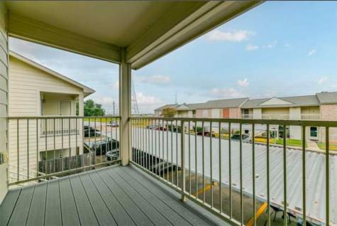 7600 Emmett F Lowry Expressway 416 Texas City TX 77591