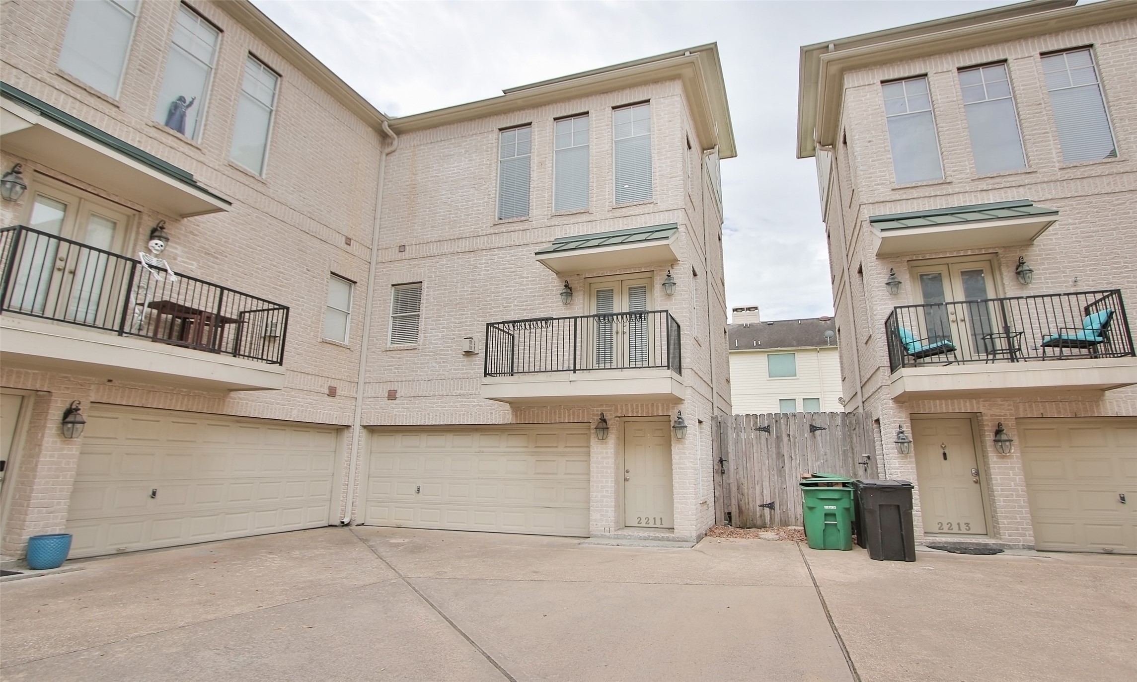 2211 Austin Street Houston TX 77002