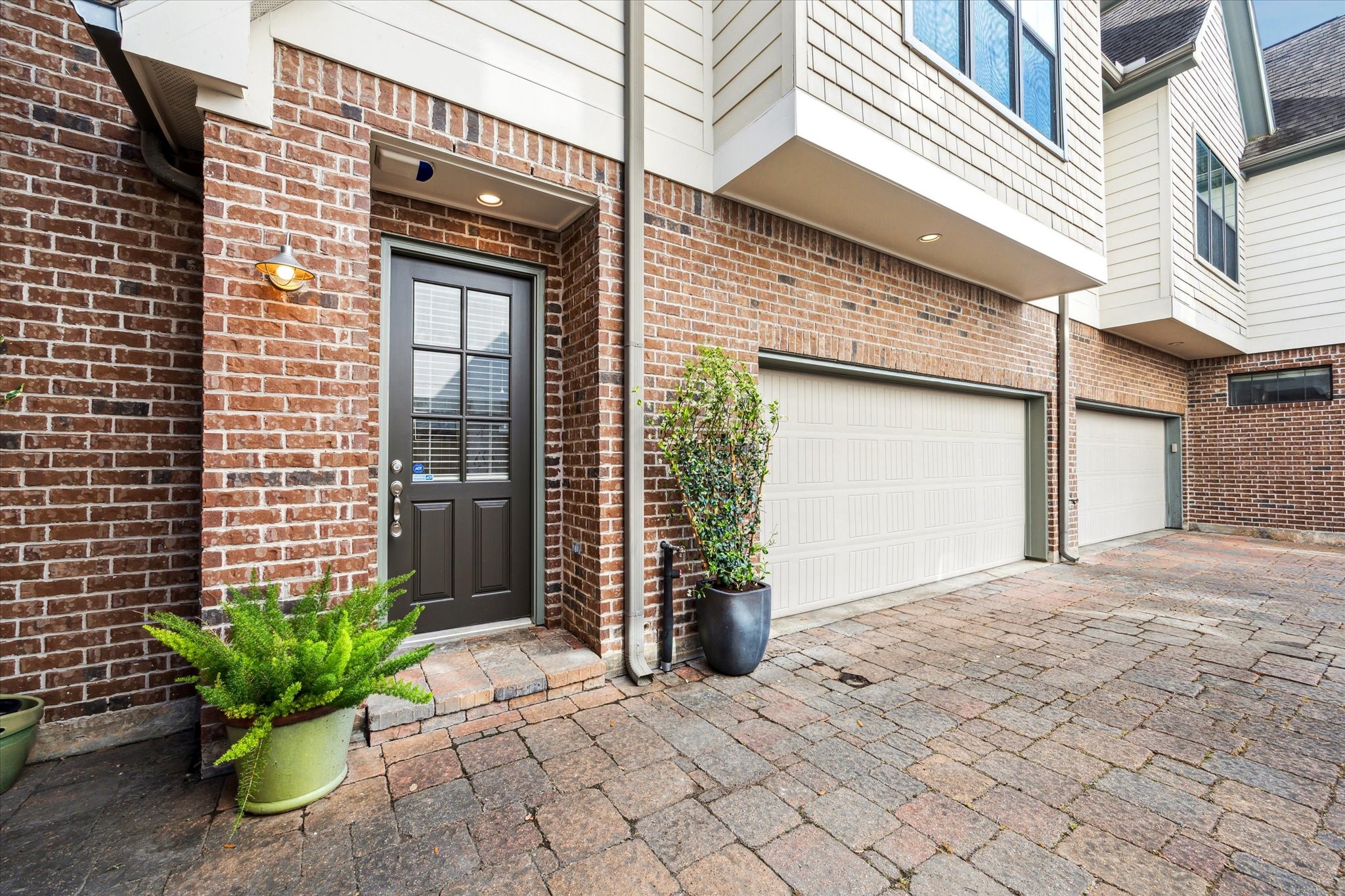 4410 Schuler Street B Houston TX 77007