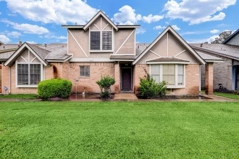 2079 Country Village Boulevard B Humble TX 77338