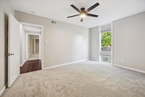 5242 Memorial Drive Houston TX 77007