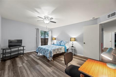 8525 Hearth Drive 21 Houston TX 77054