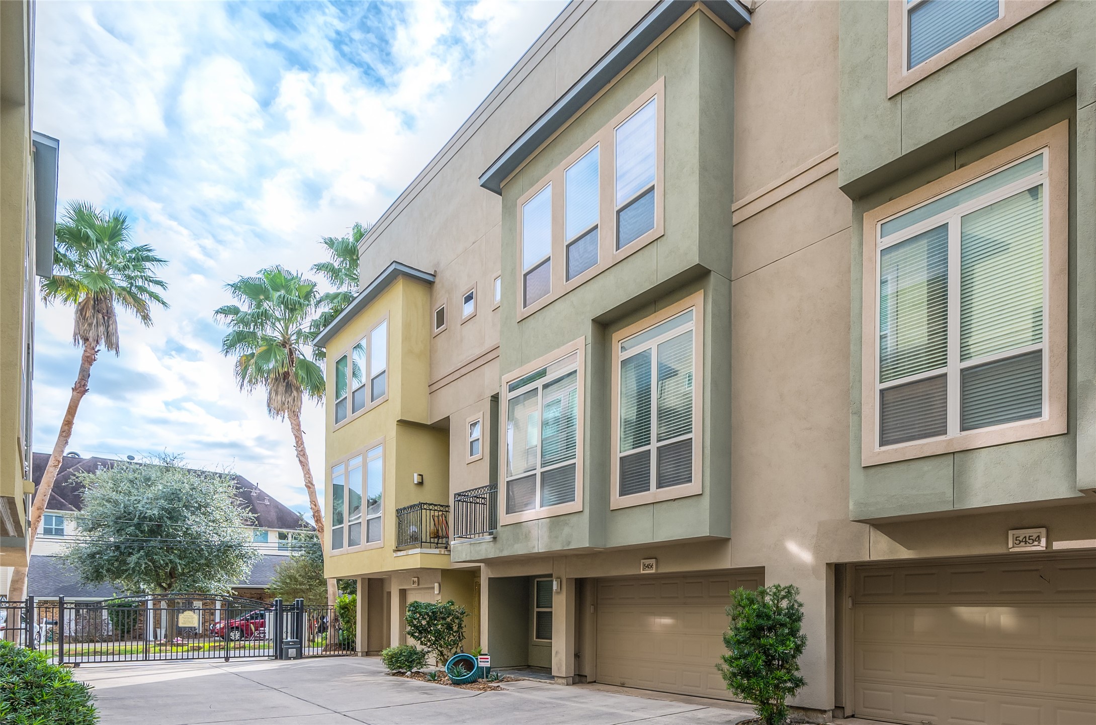 5456 Crooms Street Houston TX 77007