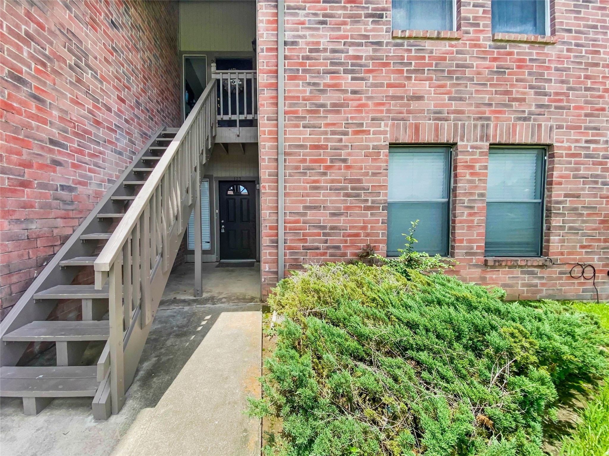418 Garland Drive 103 Lake Jackson TX 77566