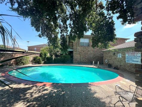6401 Skyline Drive 19 Houston TX 77057
