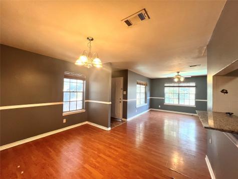 6401 Skyline Drive 19 Houston TX 77057