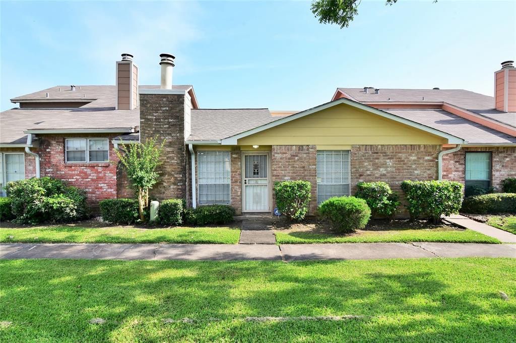 6505 S Briar Bayou Drive Houston TX 77072