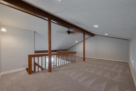 64 Hideaway Drive Friendswood TX 77546