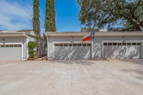 64 Hideaway Drive Friendswood TX 77546