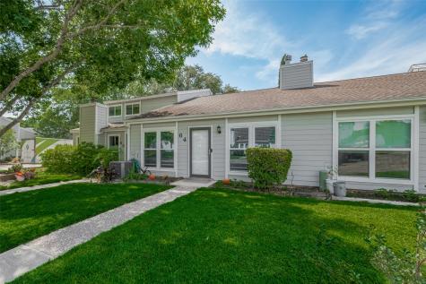 64 Hideaway Drive Friendswood TX 77546