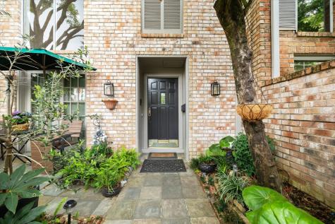 2836 Bellefontaine Street Houston TX 77025