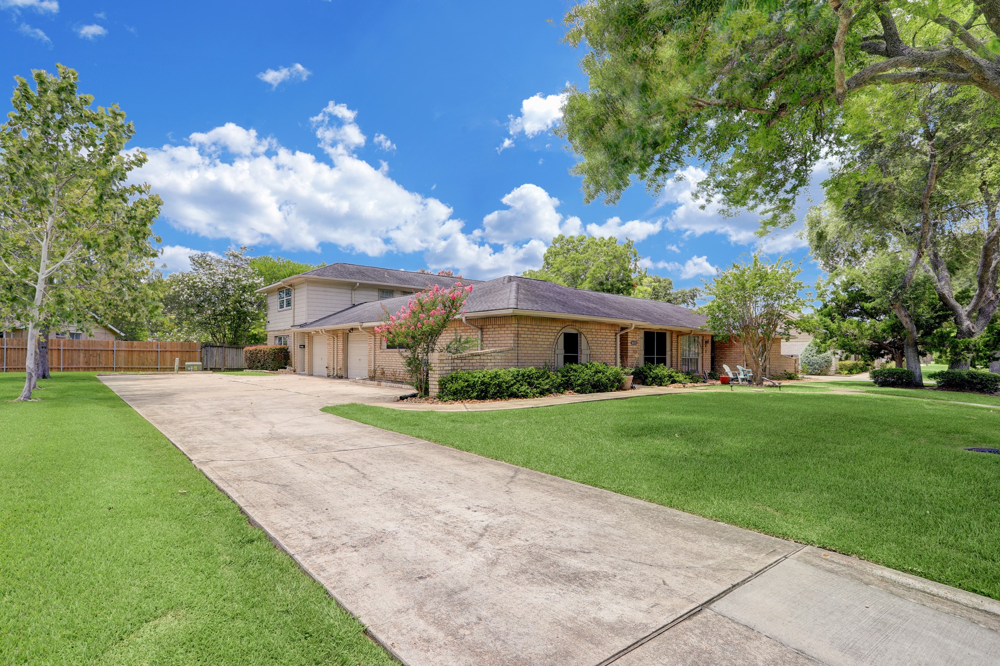 17156 Blackhawk Boulevard Friendswood TX 77546