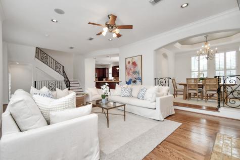2015 W Main Street B Houston TX 77098