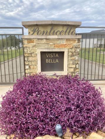 710 Vista Bella Galveston TX 77554
