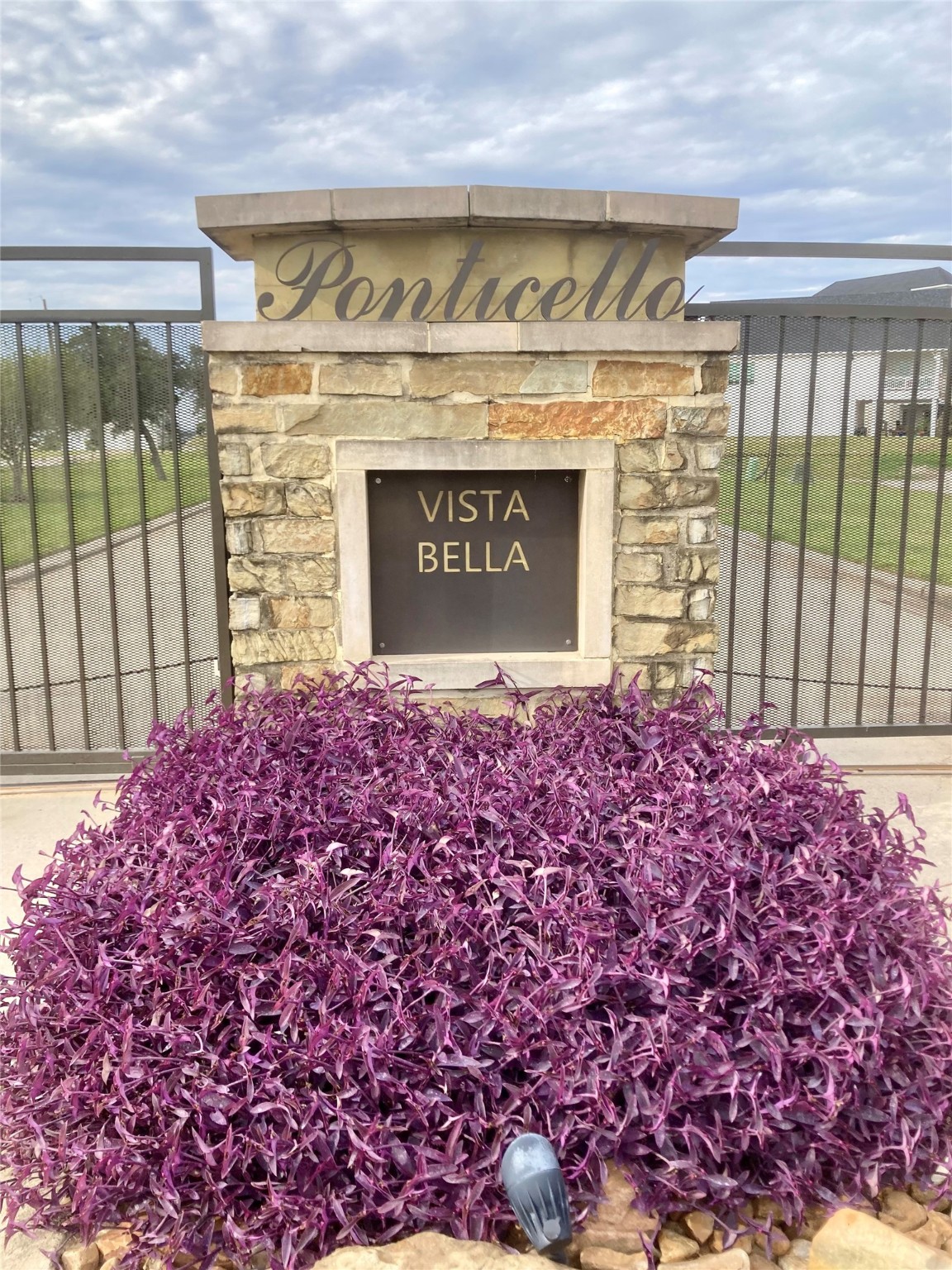 710 Vista Bella Galveston TX 77554