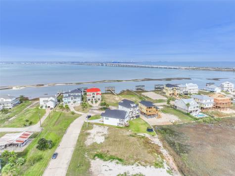 710 Vista Bella Galveston TX 77554