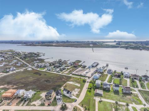 710 Vista Bella Galveston TX 77554