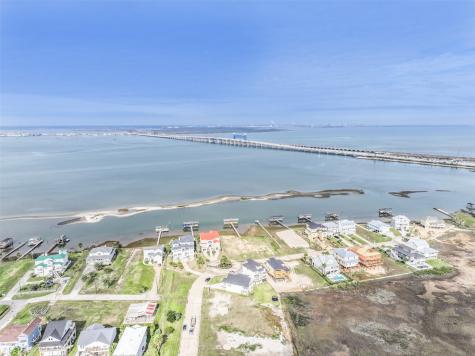 710 Vista Bella Galveston TX 77554