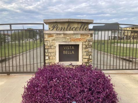 710 Vista Bella Galveston TX 77554