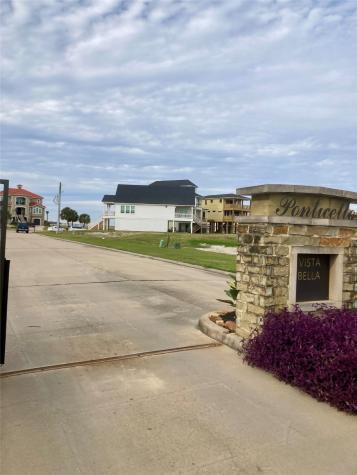 710 Vista Bella Galveston TX 77554