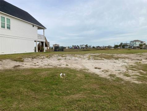 710 Vista Bella Galveston TX 77554