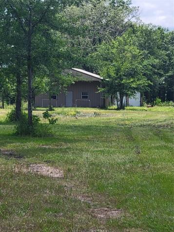 5134 Highway 105 Hull TX 77564