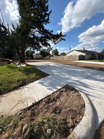12311 Blue River Drive Houston TX 77050