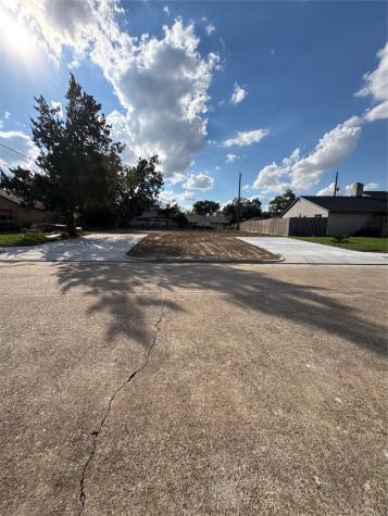 12311 Blue River Drive Houston TX 77050