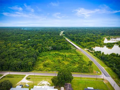 285 Fm 2090 Road Cleveland TX 77327