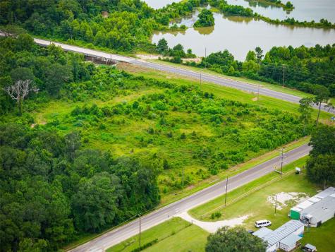 285 Fm 2090 Road Cleveland TX 77327