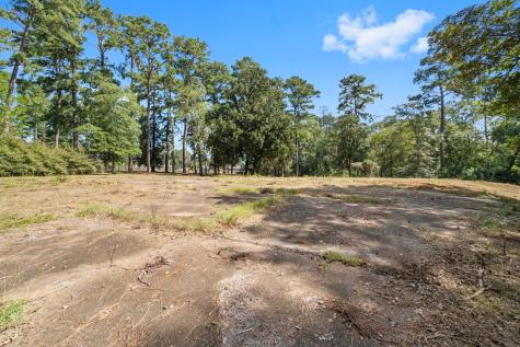 702 E Church Street Livingston TX 77351
