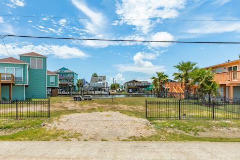 Lot 12 Jolly Roger Road Jamaica Beach TX 77554