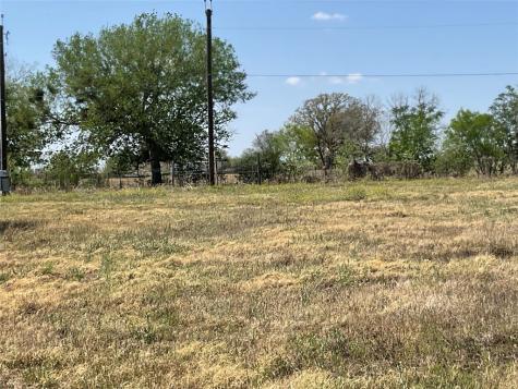 69 Horseshoe Drive Gonzales TX 78629