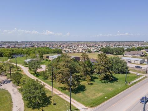 5707 S Fm 565 Road Baytown TX 77523