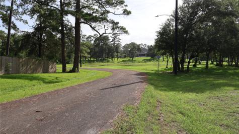 9 Bayou Bend Drive Baytown TX 77523